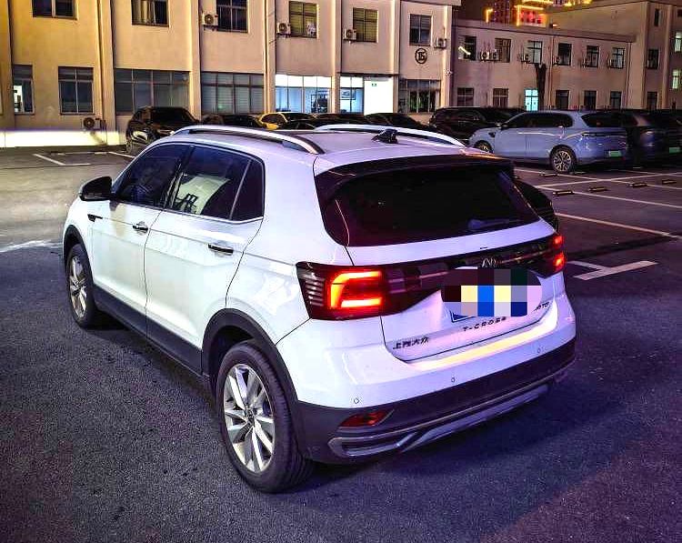 Volkswagen T-Cross #3